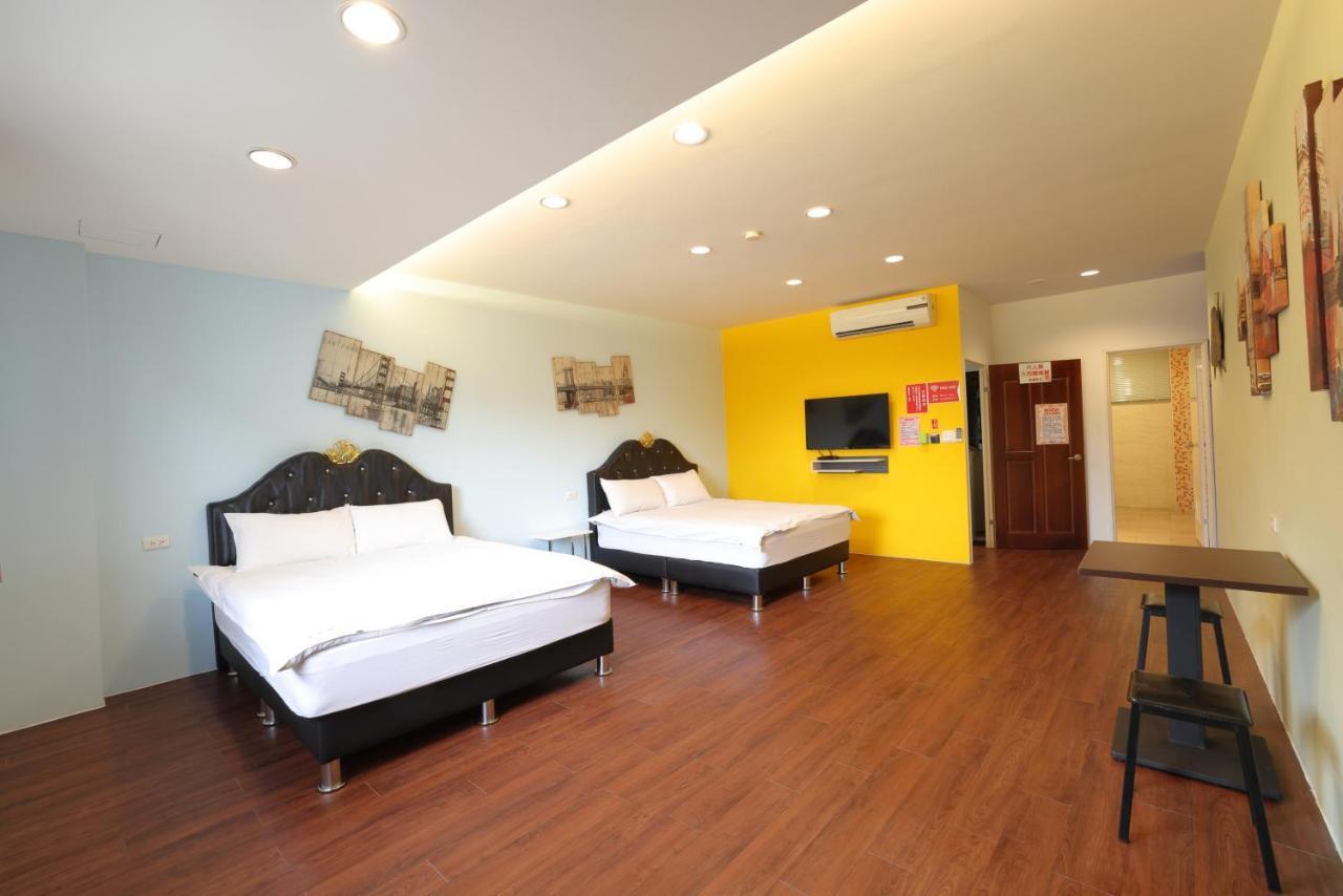 Bears Line B&B Train Station Hualien Exterior foto